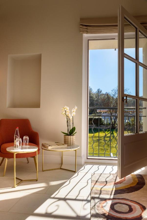 Hotel Domaine De Valmouriane Saint-Rémy-de-Provence Esterno foto