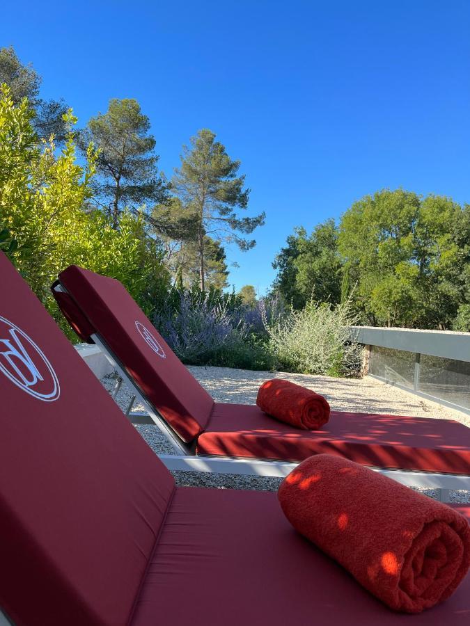 Hotel Domaine De Valmouriane Saint-Rémy-de-Provence Esterno foto